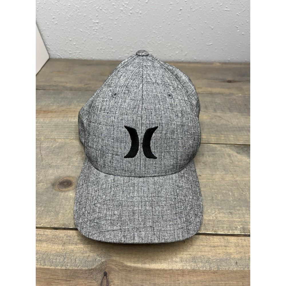 Hurley Fitted Hat Gray S-M Flexfit Yupoong Embroidered Logo 6‎ Panel